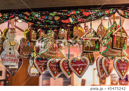 Decorated Gingerbread in Christmas Market Kiosk 45475242
