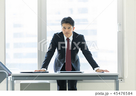 ミドルビジネスマン 45476584