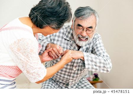 看病 シニア 高齢者 45478151