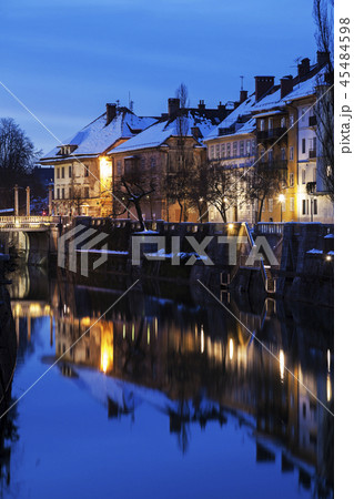 Architecture along Ljubljanica River 45484598
