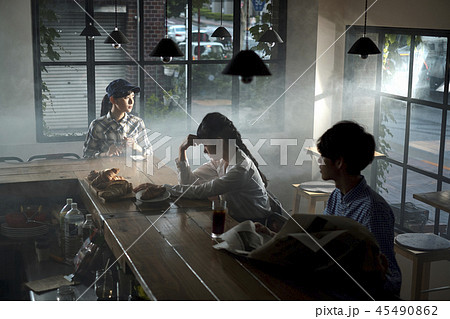 カフェ店内 カフェ店内 45490862