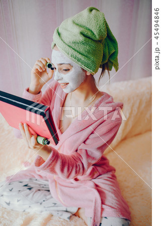 Girl with mascara Girl with mascara 45494846