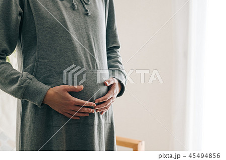 妊婦 妊娠 マタニティフォト お腹 妊娠後期 45494856