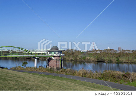 金町浄水場の第3取水塔 金町浄水場の第3取水塔 45501013