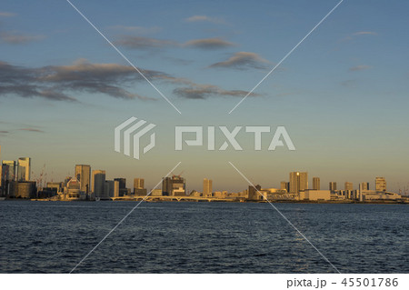 夕日に染まる東京ベイエリア 夕日に染まる東京ベイエリア 45501786