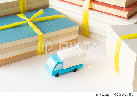 本　断捨離　書籍　処分　引越し　トラック　出張買取　遺品整理　蔵書 45501789