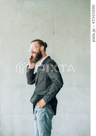 business call communication happy news man talk 45503090