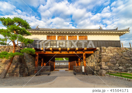 太鼓門枡形一の門（櫓門）西側　松本城址 45504171