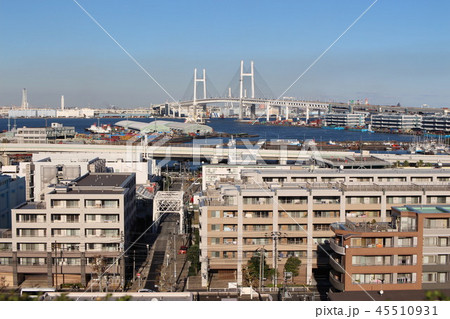 横浜ベイブリッジと新山下地区 45510931