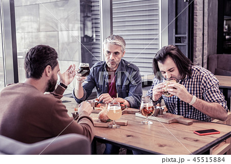 Group of best friends that having lunch 45515884