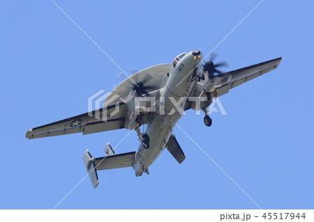 アメリカ海軍 E-2Cホークアイ 着陸 45517944