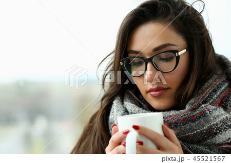 Beautiful smiling girl hold in arms cup portrait Beautiful smiling girl hold in arms cup portrait 45521567