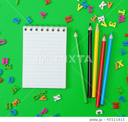 open notebook with blank white sheets in line 45521915