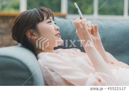 young woman young woman 45522117