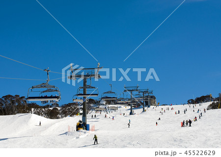 Snow Skiers Snow Skiers 45522629