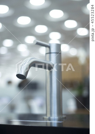 Bathroom tap display showroom Bathroom tap display showroom 45523284