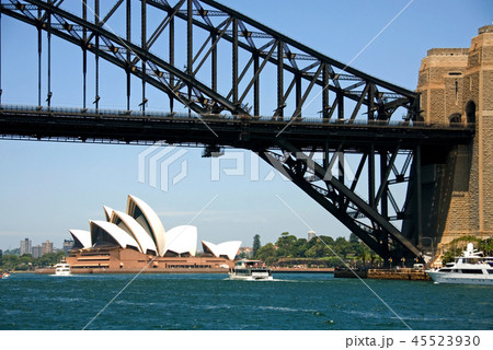 Sydney Harbour Scene 45523930