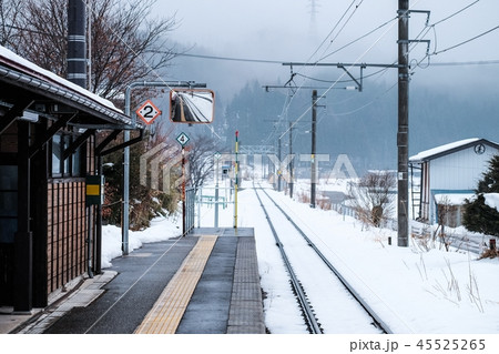 雪国の風景 45525265