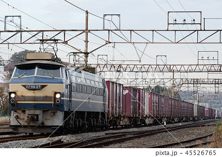 朝のEF66 45526765