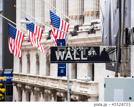 ニューヨーク　ウォール街 45528723