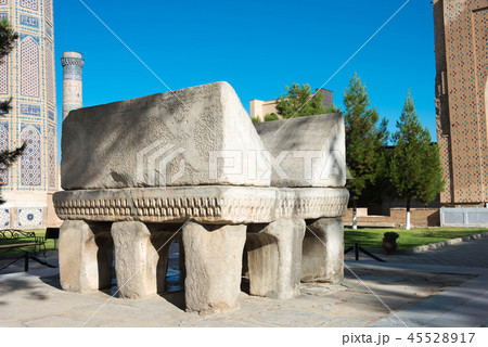 世界遺産ビビハニム・モスク（Bibi-Khanym Mosque）　ウズベキスタン・サマルカンド 45528917