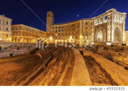 Piazza Santo Oronzo and Anfiteatro Romano in Lecce Piazza Santo Oronzo and Anfiteatro Romano in Lecce 45532333
