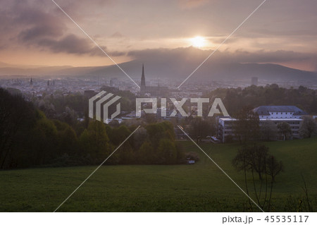 Linz panorama at sunrise 45535117