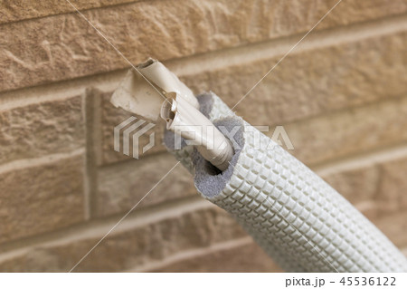 エアコンの配管の工事 45536122