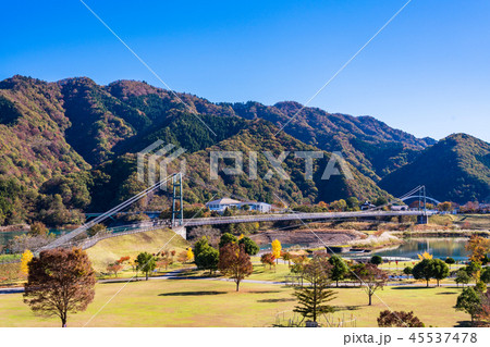 (神奈川県)宮ヶ瀬湖 湖畔園地 けやき広場 (神奈川県)宮ヶ瀬湖 湖畔園地 けやき広場 45537478