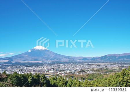 御殿場市から見る富士山 45539581