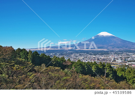 御殿場市から見る富士山 45539586