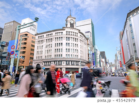 日本の東京都市景観 銀座の街並みを望む 日本の東京都市景観 銀座の街並みを望む 45542979