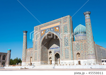 世界遺産シェル・ドル・マドラサ レギスタン広場　ウズベキスタン・サマルカンド 45550011