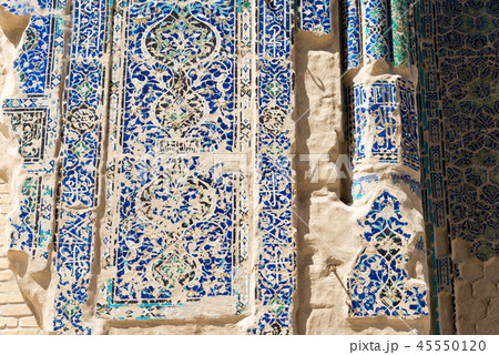 世界遺産アクサライ宮殿の柱の模様　ウズベキスタン・シャフリサブス 45550120