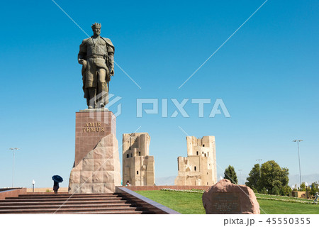 世界遺産シャフリサブス歴史地区　ティムール像　ウズベキスタン・シャフリサブス 45550355