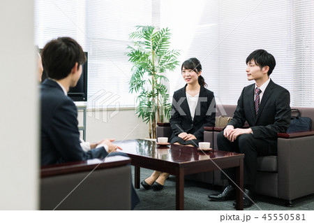 商談 ビジネス 挨拶 客 訪問 取引先 応接室 45550581