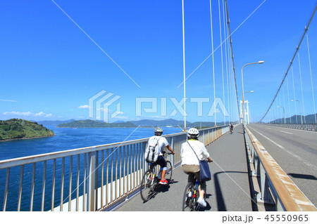 しまなみ海道を走る自転車 愛媛県 しまなみ海道を走る自転車 愛媛県 45550965