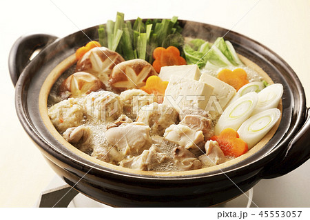 鶏の寄せ鍋 45553057