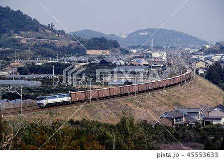 1994年　東海道線を走るEF65118専用貨物列車 45553633