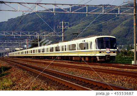1994年　東海道線を走る221系新快速12両 45553687