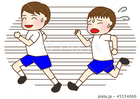 競争する男の子２人 45554060