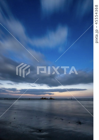 奈多海岸の夜明け 45554368