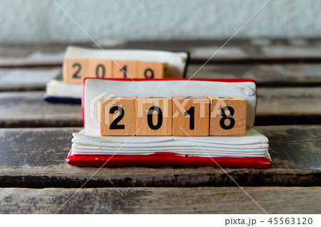 2018年から2019年へ 45563120