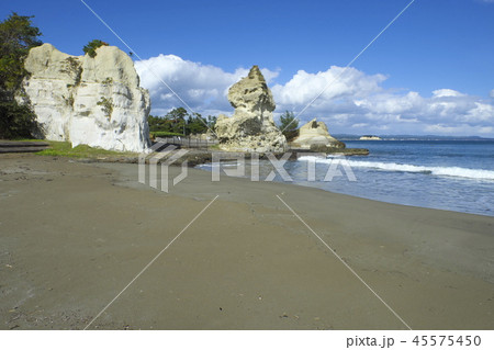 恋路海岸の岩塊 45575450