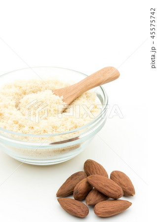 アーモンドパウダー: Almond Flour 45575742