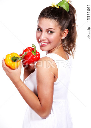 woman and pepper 45575862