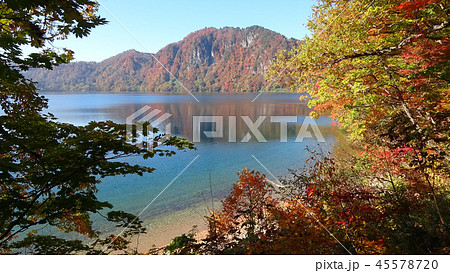 秋の沼沢湖(福島県・金山町) 秋の沼沢湖(福島県・金山町) 45578720