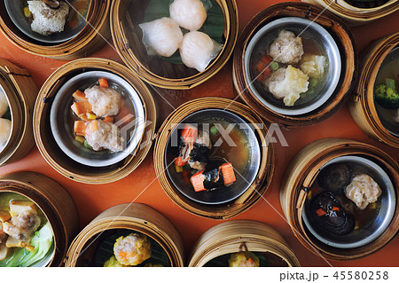 Dim sum on wood basket , Chinese food top view Dim sum on wood basket , Chinese food top view 45580258