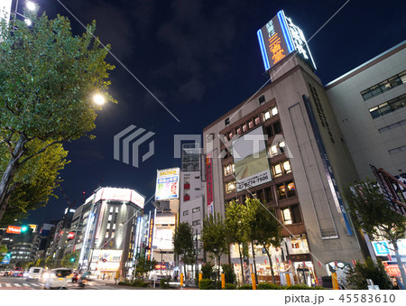 日本の東京都市景観　神田神保町の本屋街を望む（三省堂書店など） 45583610