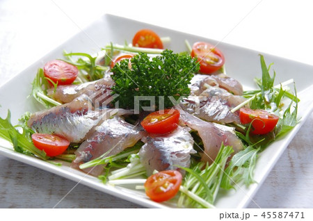 鯵のカルパッチョ　青魚のカルパッチョ　魚料理　家庭料理　鯵　カルパッチョ 45587471